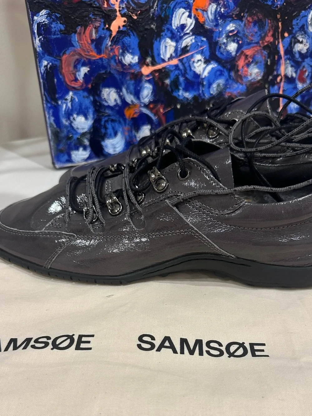 SAMSOE Men's Metallic Gray Low-Top Lace-Up Sneakers